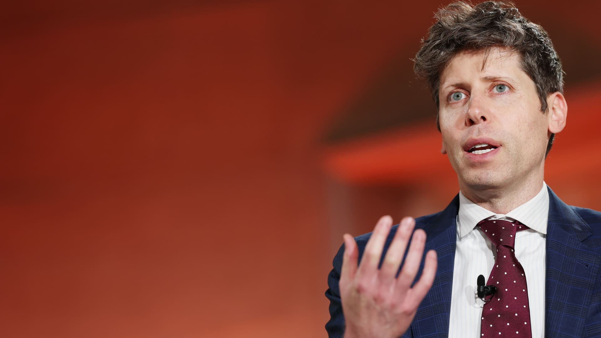 Microsoft Worst Quarter Since 2008 as AI Competition Intensifies —'Redmond Is in a Pickle'